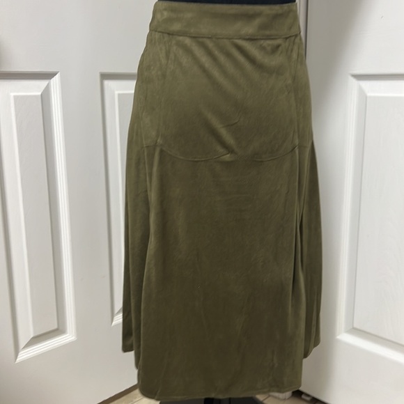 Easel los angeles army green skirt - Picture 4 of 6